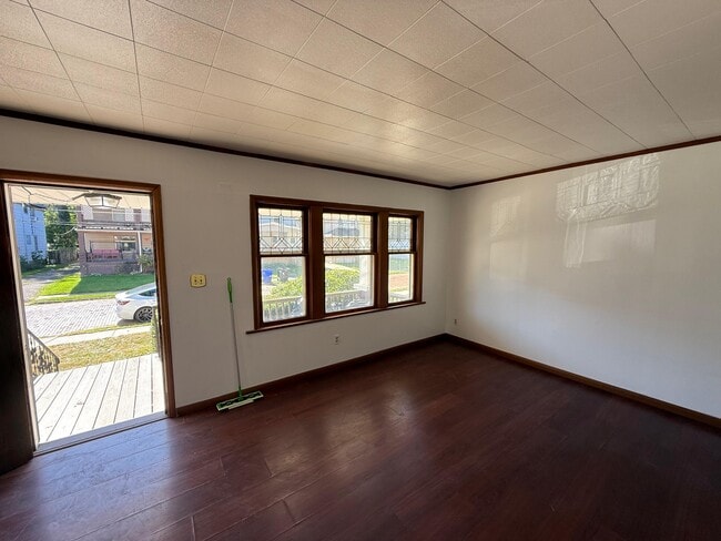 Photo - 9906 Zimmer Ave