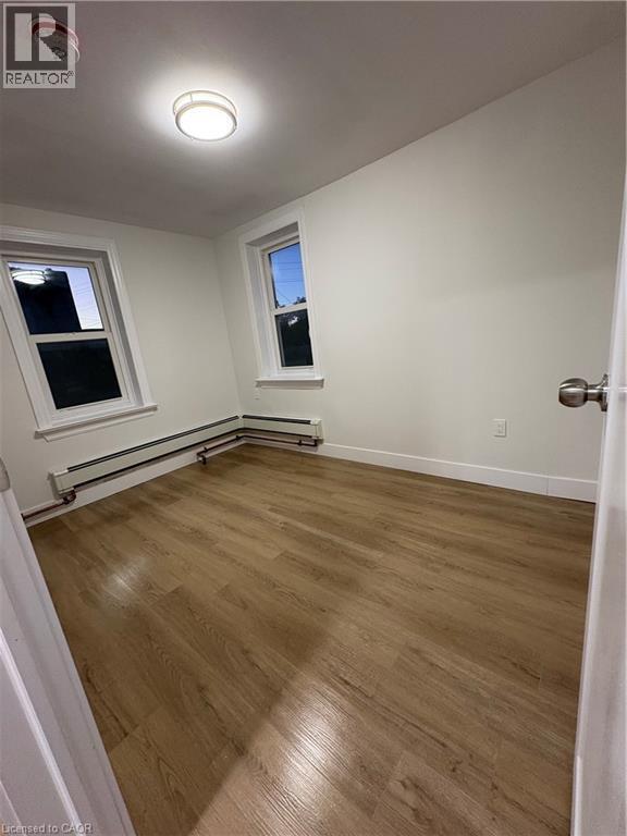 Photo - 803 King St Unité 1