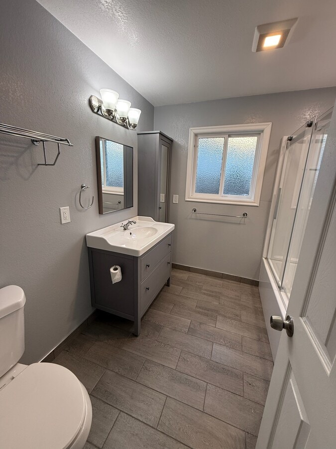 Photo - 90 Meadow Ter