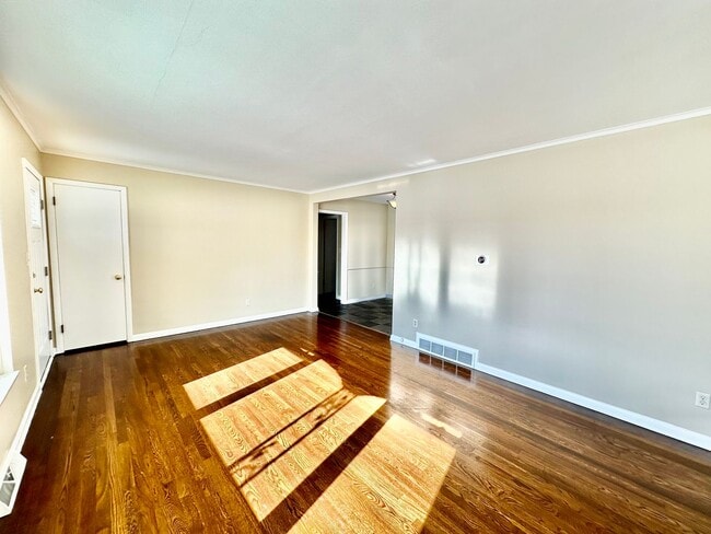 Photo - 3043 Mt Holyoke Rd Unit 3043
