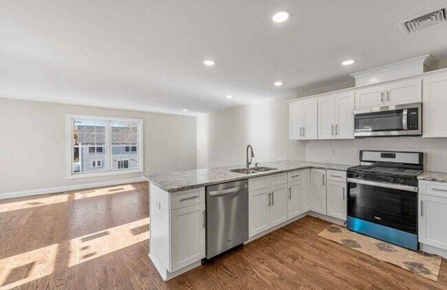 Photo - 20 Zazzetti St