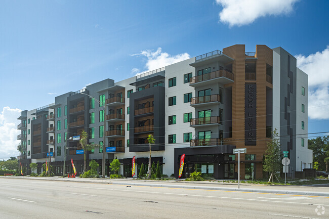 Building Photo - Koosh Living at Griffin Rental