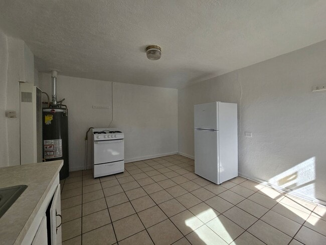 Photo - 739 Montez Pl