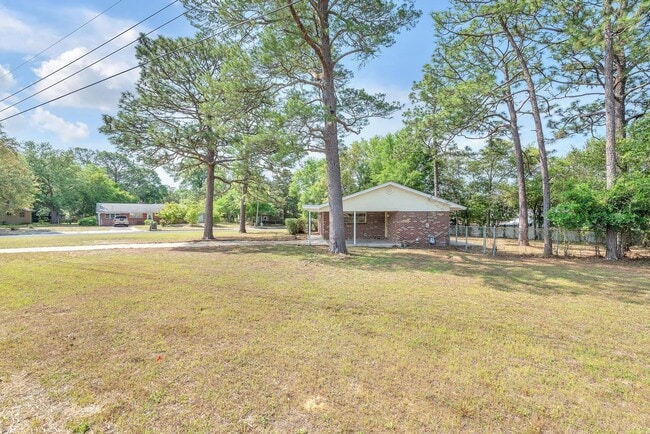Photo - Updated Kitchen and Oversized Yard!