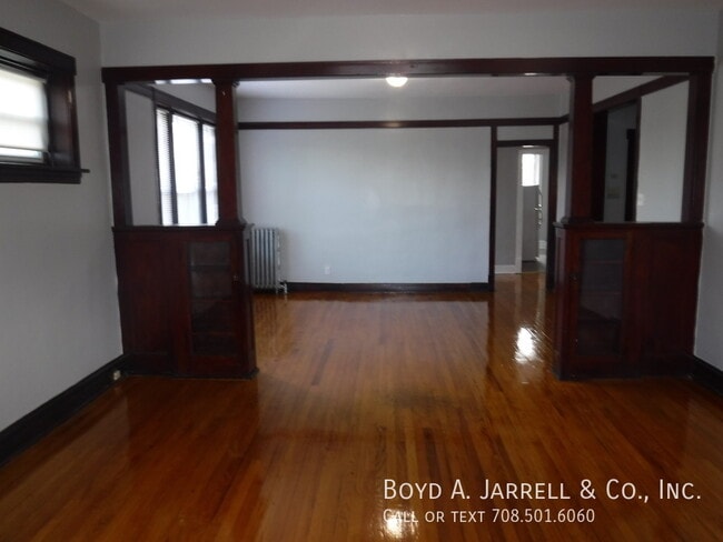 Photo - 9548 S Prairie Ave Unit 3rd Floor
