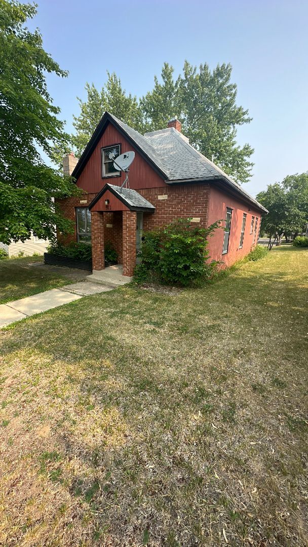 Photo - 3 Bedrooms, 1 Bathroom & w/upper loft Single Family with Garage - Staples