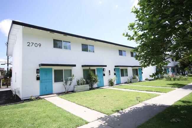 Photo - 2709 S Baker St Unidad C