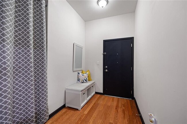 Photo - 5300 Peachtree Rd Unit 0501