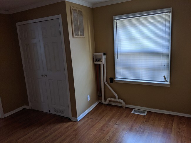 Photo - 2640 Olive St