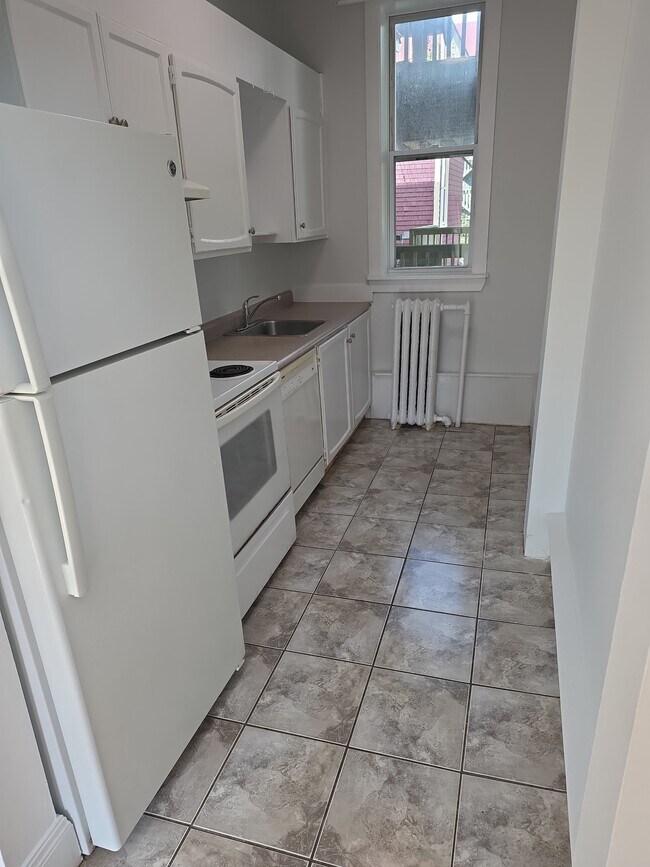 Photo - 2213 Brunswick St Unit 5