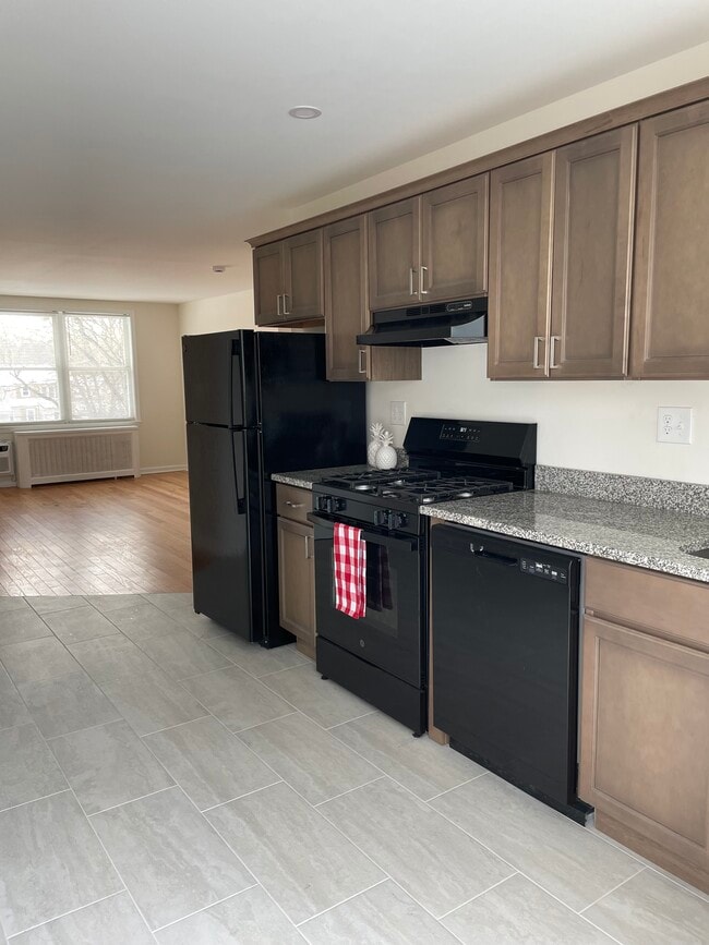 Photo - 123 Gallagher Rd