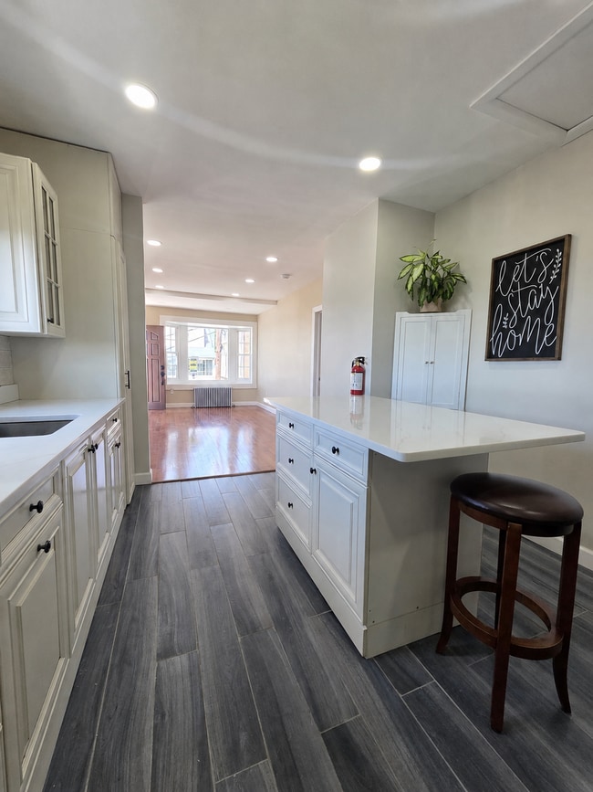 Building Photo - 1513 67th St Unit 2