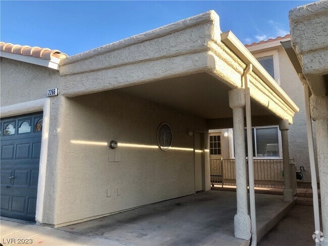 Building Photo - 2266 Camel Mesa Dr Rental
