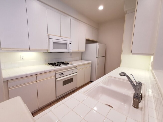 Photo - Open and bright 2 bedroom, 2 bath condo in Carmel Valley