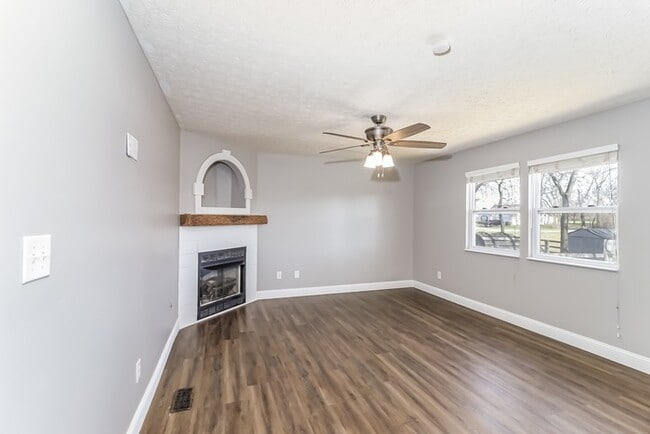 Photo - 410 Princeton Dr