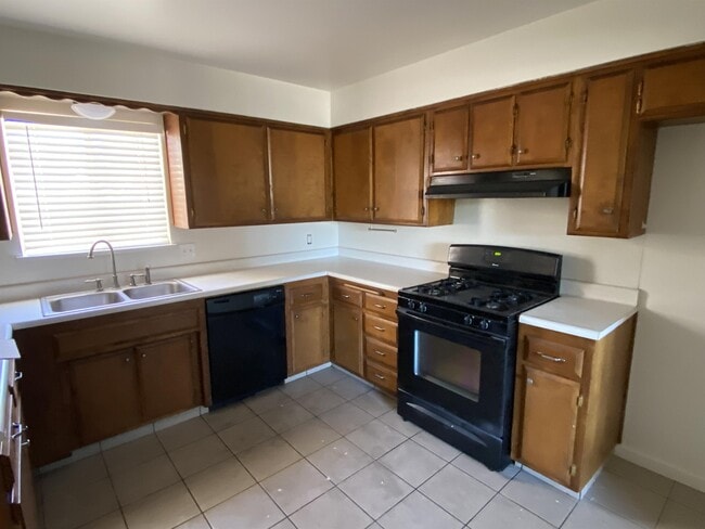 Photo - 3015 Clearview Dr