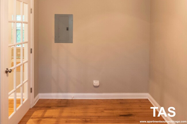 Photo - 3804 N Marshfield Ave