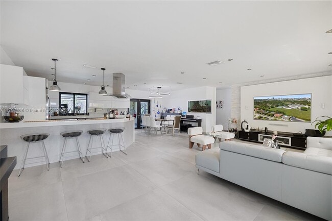 Photo - 20375 NE 22nd Pl