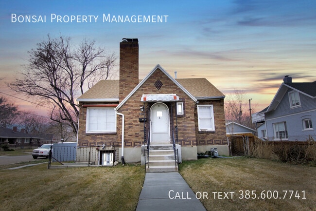 Building Photo - 1430 Denver St Unit C