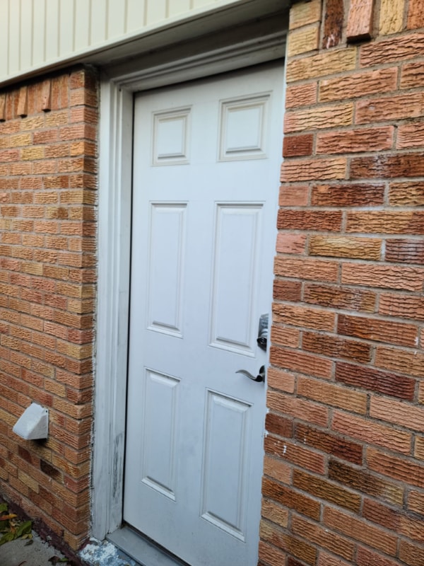 Photo - 2539 Hillsboro Ave