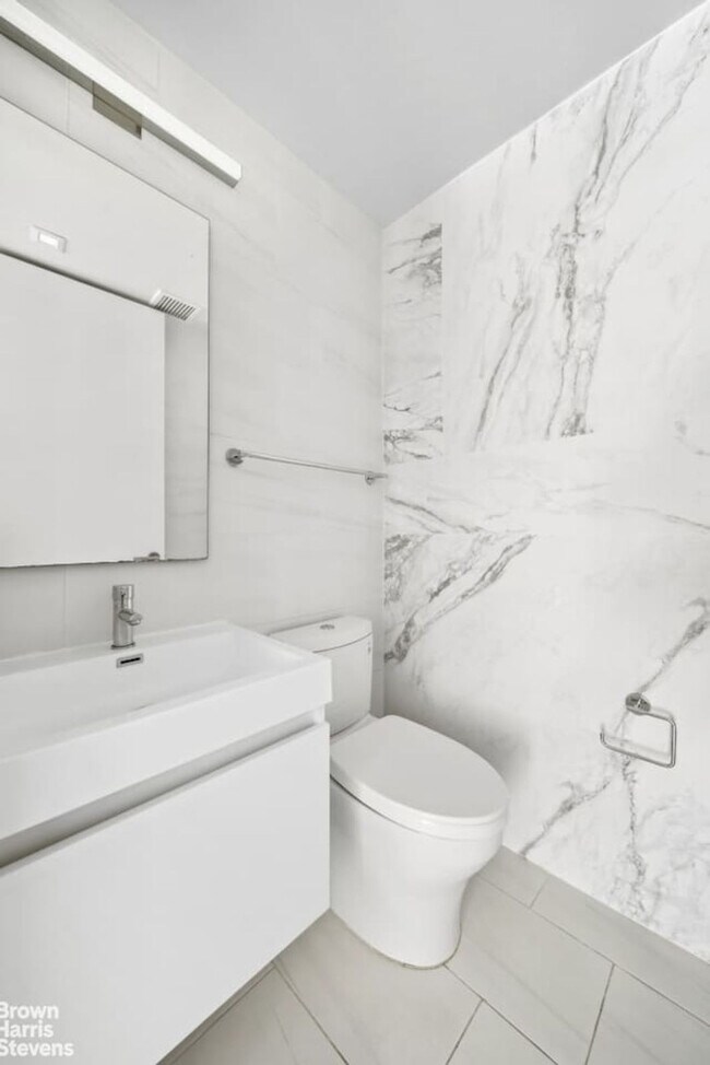 Photo - 132 W 26th St Unit SI ID1541854P