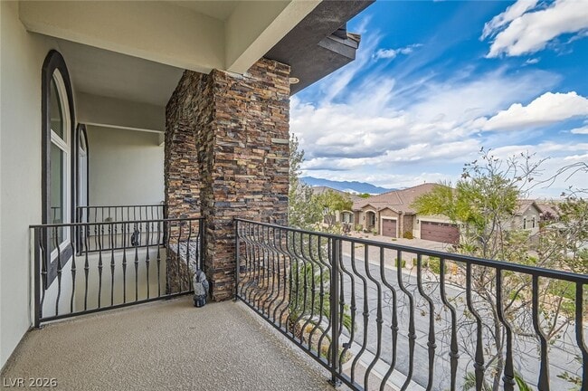 Photo - 5367 Secluded Brook Cir