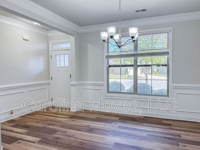 Photo - 129 Noble Wing Ln