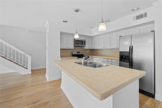 Photo - 15518 Braemar Ct