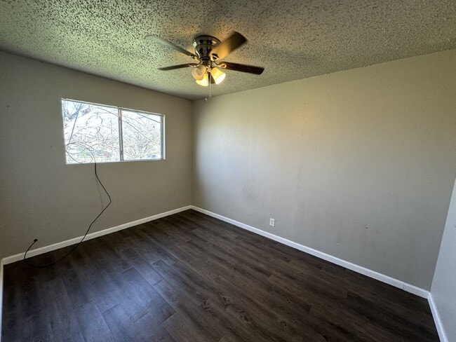 2 Bedroom and 1 bathroom ready to move in