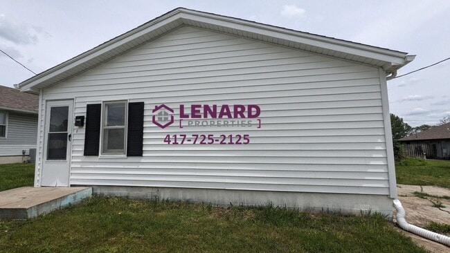 Photo - 446 N Claud Ave