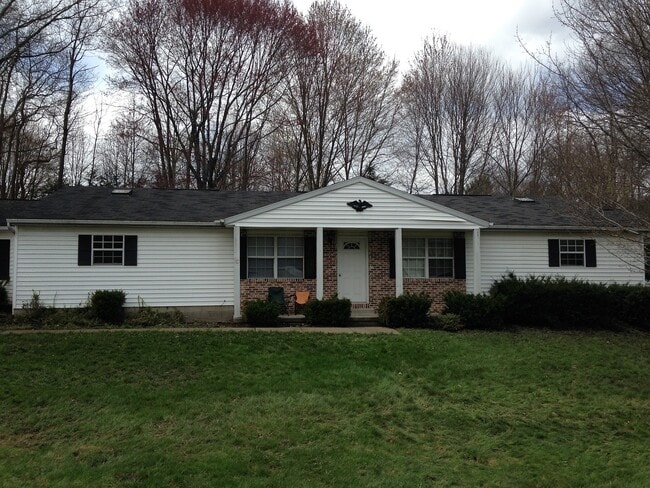 Exterior con patio delantero - 6257 3rd Ave Unidad 6257