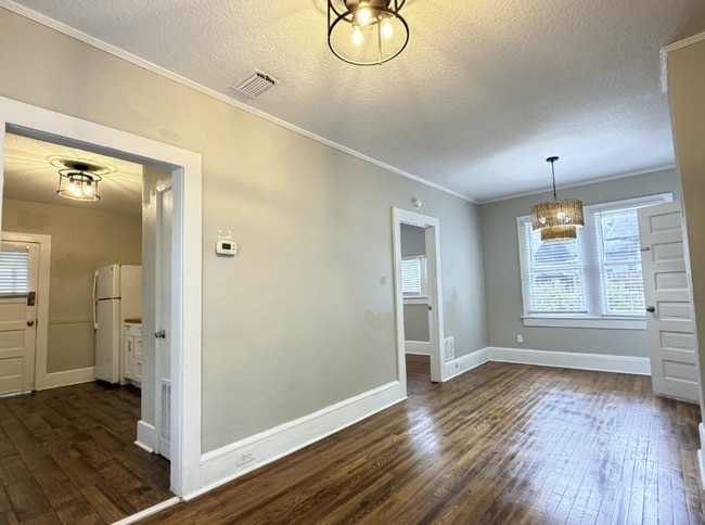 Photo - 1763 Landon Ave