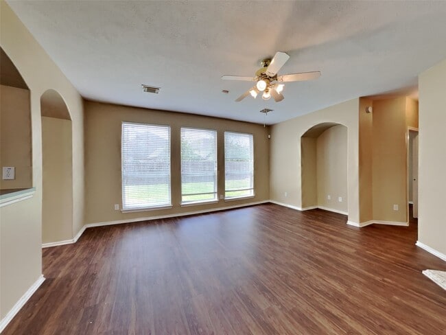 Photo - 26004 Castle Meadow Ln