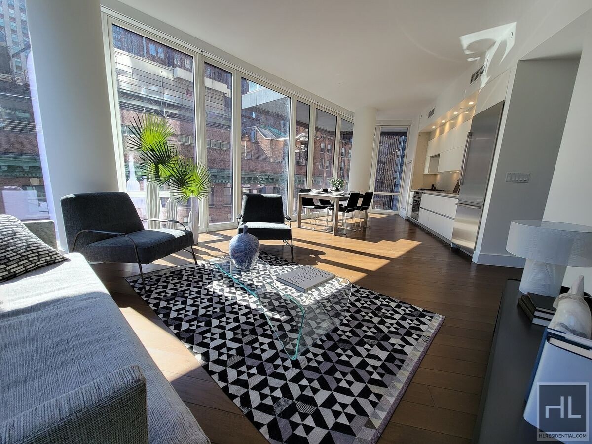 Photo - East 44th Street Unit 40L