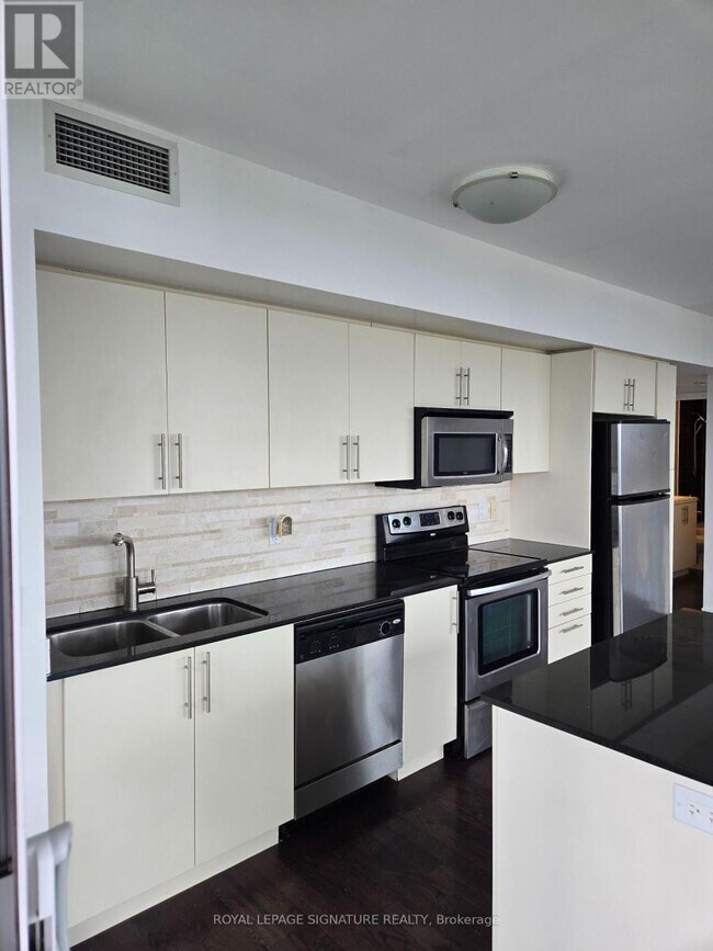 Photo - 2240 Lake Shore Blvd W Unit 3004