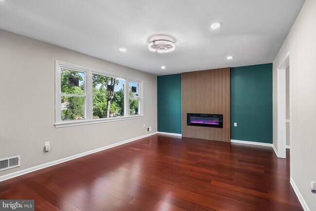 Photo - 4223 Avon Dr