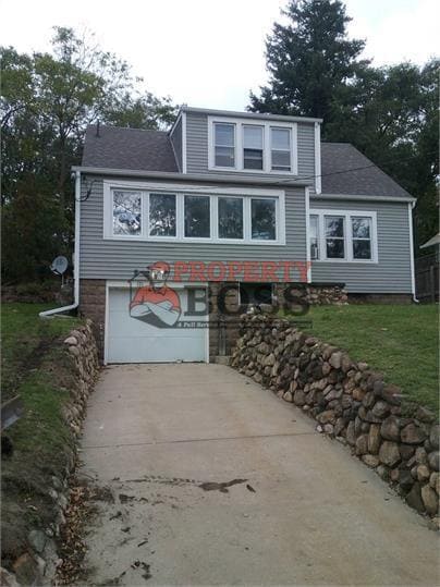 Building Photo - 115 Sherman Ave
