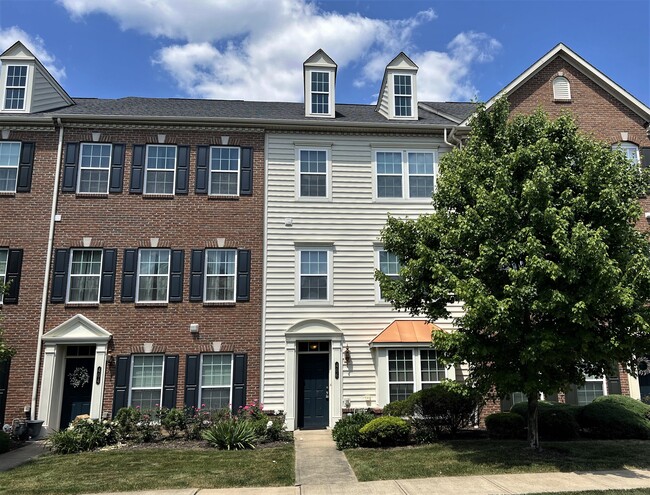 Photo - 406 Fairgate Drive House