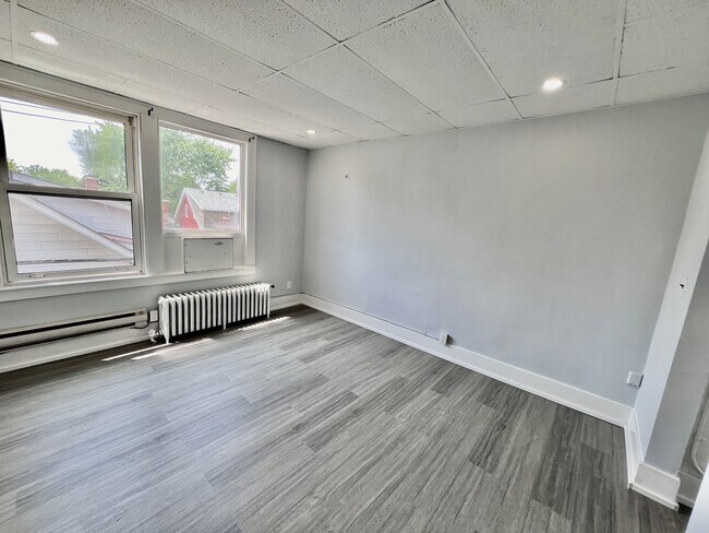 Photo - 1495 Gladstone Ave Unité 308