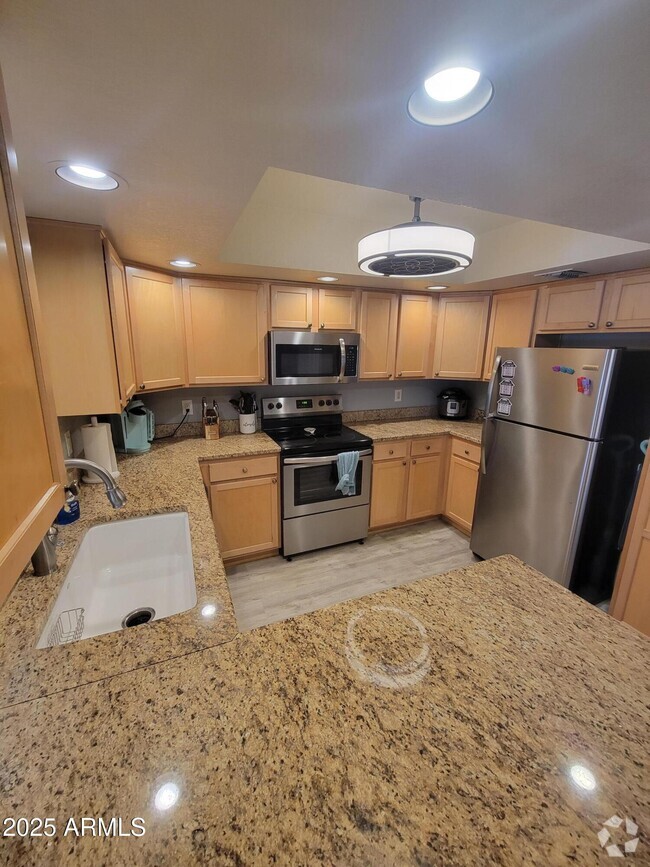 Building Photo - 12222 N Paradise Vlg Pkwy S Unit 229 Rental