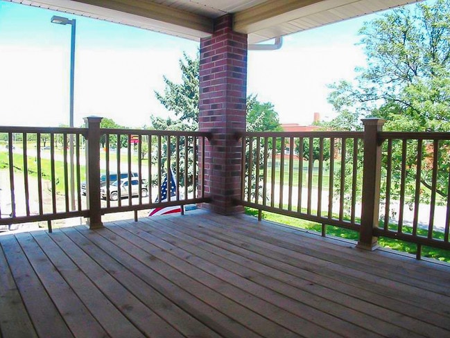 Photo - 4 bedroom/2 Bath Town home for rent!