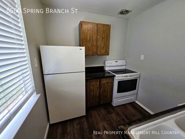 Photo - 6500 Spring Branch St