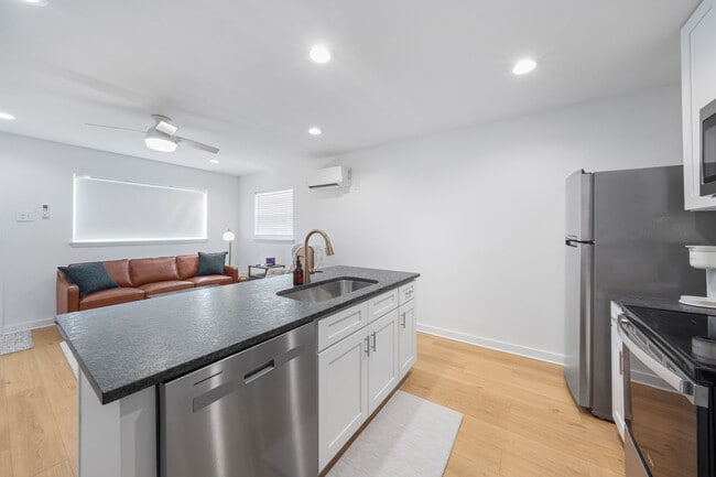 Photo - 2927 Nicholson Dr