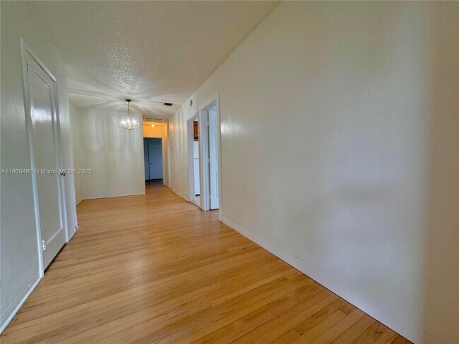 Photo - 233 NW 45th Ave Unidad 233