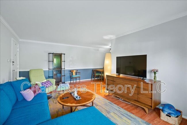 Photo - 436 N Armistead St Unidad #104