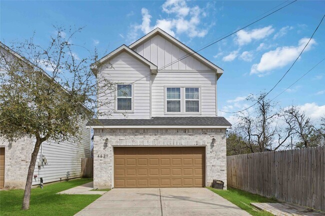 Building Photo - 4521 Clover St