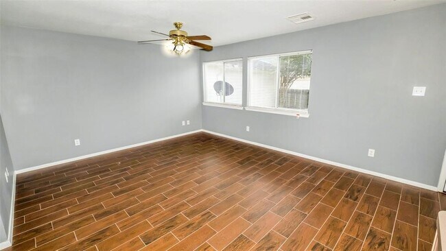 Photo - 6127 Lone Prairie Way