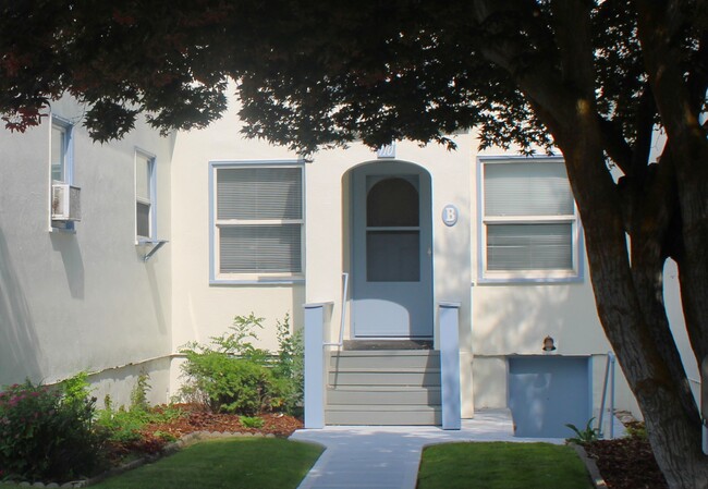 Photo - 710 Monroe St Unit B