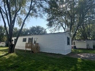 P0812 Exterior - Oak Grove MHC