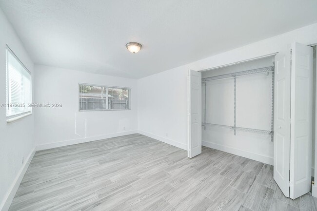 Photo - 1907 McKinley St Unit 2